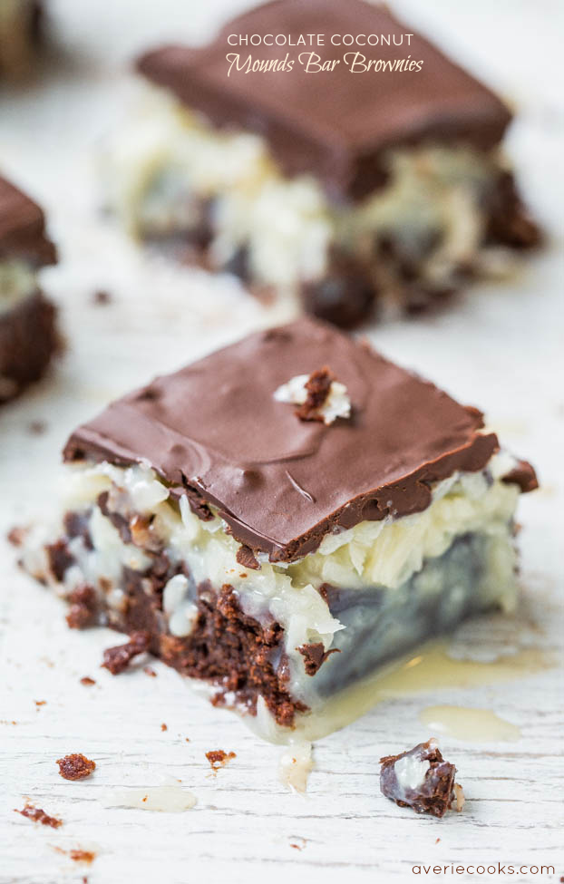 Chocolate Coconut Mounds Bar Brownies - Like eating a Mounds candy bar that's on top of rich, fudgy brownies! Easy and oh so good!