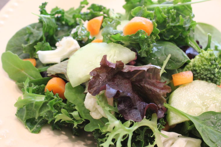 Mixed green salad with vegetables
