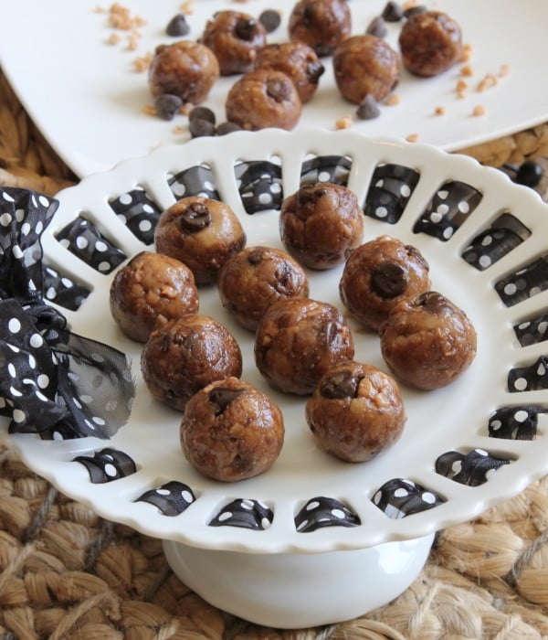 No Bake Toffee & Chocolate Chip Cookie Dough Bites