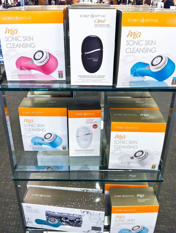Clarisonic face cleaning boxes display 