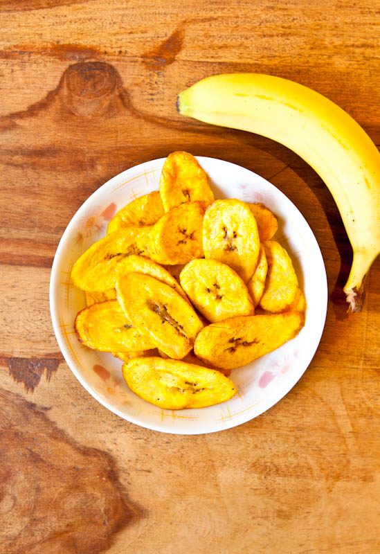 Bowl of plantain slices with banana