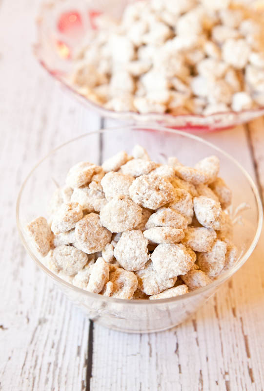 White Chocolate & Peanut Butter Puppy Chow Bowls