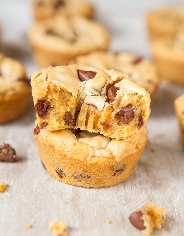 Browned Butter Chocolate Chip Cookie Cups - Prone to cookies that spread? It's impossible with these! Thick, soft & chewy cookies baked in a muffin pan that are so rich from the browned butter!