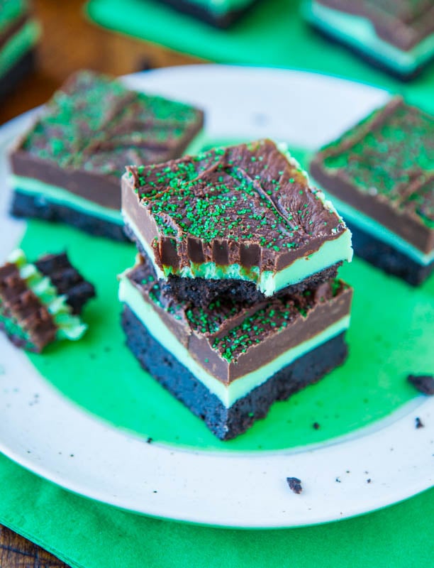 Mint Chocolate Oreo Bars — These three-layered Oreo bars are easy to make and are almost no-bake! The bars are full of mint flavor, a perfect complement for the chocolate fudge and the chocolate-filled Oreo cookie crust.