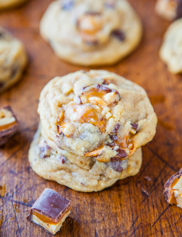 Soft and Chewy Snickers Cookies — Soft, moist, and tender in the interior with perfectly chewy edges! Calling all Snickers candy bar fans, these are for you! Save this recipe when you have extra candy on hand from Halloween or the holidays! 