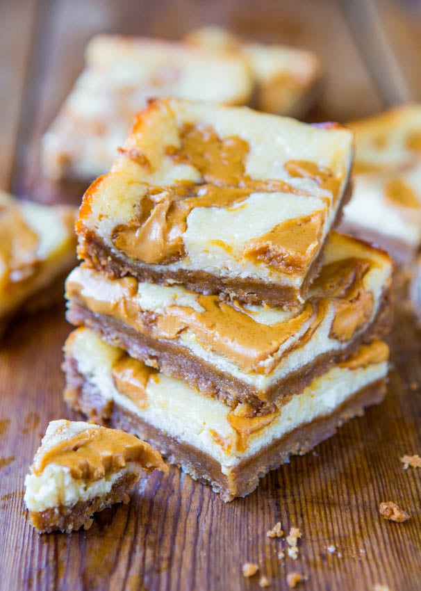 Peanut Butter-Swirled Cheesecake Bars with Brown Sugar-Graham Cracker Crust - Easy, One-Bowl, No-Mixer Recipe at averiecooks.com