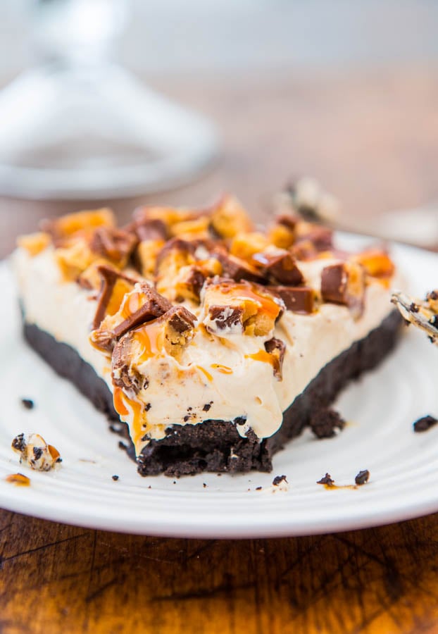 No-Bake Deep-Dish Peanut Butter Snickers Pie with Salted Caramel - Rich, decadent & easy recipe at avericooks.com