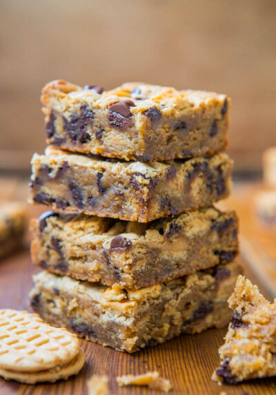 Peanut Butter Chocolate Chip Nutter Butter Bars - Averie Cooks
