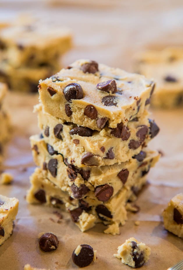 Raw Chocolate Chip Cookie Dough Bars with Hot Fudge (vegan) - Safe-to-eat raw cookie dough that's every bit as good & satisfying as the real thing! Easy, no-bake recipe at averiecooks.com