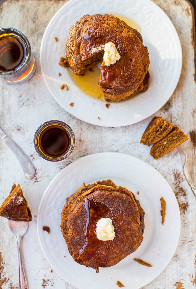Soft and Fluffy Gingerbread Pancakes with Ginger Molasses Maple Syrup - Pancakes that taste like gingerbread cookies! Easy recipe at averiecooks.com
