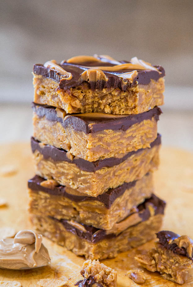 No-Bake Triple Peanut Butter and Chocolate Chewy Cereal Bars (vegan, GF) - Peanut butter is used 3 times in these rich, soft, and very chewy bars! Easy, one-bowl recipe that's ready in 15 minutes at averiecooks.com