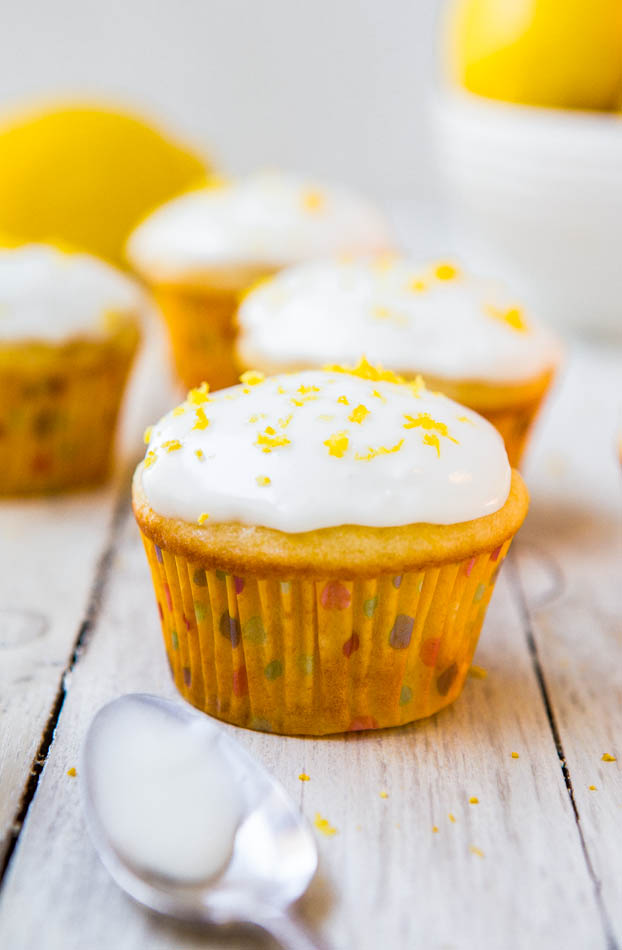 lLemon Cupcakes with Lemon Cream Cheese Frosting - Soft, fluffy, moist, very lemony cupcakes from scratch! Easy one-bowl, no-mixer recipe for cupcakes that taste like they're from a bakery!