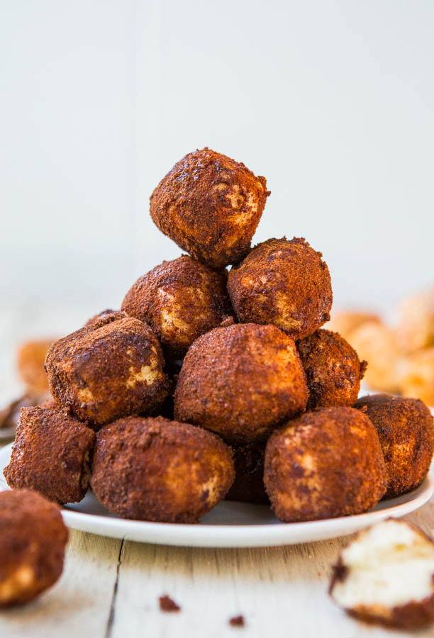 One-Hour Chocolate and Cinnamon-Sugar Soft Pretzel Bites (vegan) - Make your own soft & chewy pretzel bites in an hour! You won't believe how easy it is!