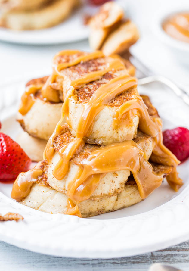 French Toast with Peanut Butter Maple Syrup - My favorite recipe for classic French toast & the peanut butter maple syrup is to die for! You'll never settle for plain maple syrup again!