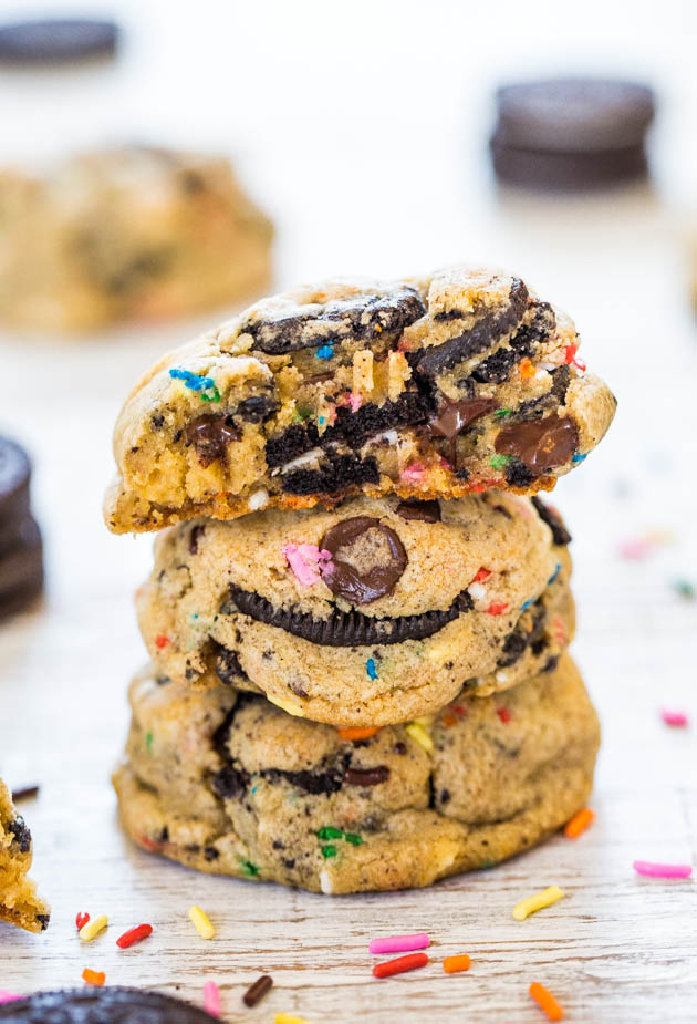 Funfetti Oreo & Sprinkles Chocolate Chip Cookies - Soft & chewy cookies loaded with crunchy Oreos & sprinkles in every bite! 