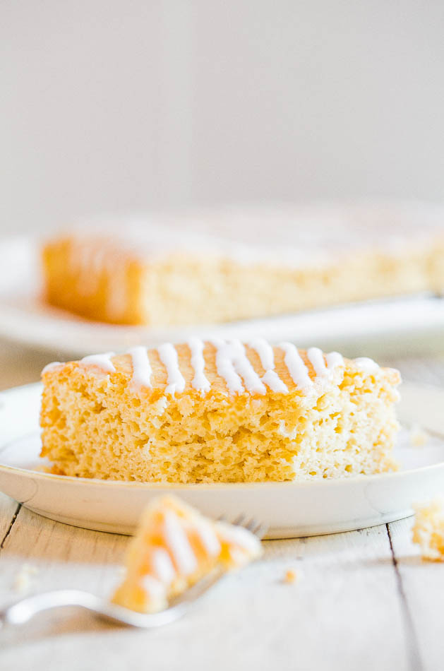 Sweet Cream Vanilla Coffee Cake - You'll never guess what special ingredient keeps this fast & easy cake so soft and moist!
