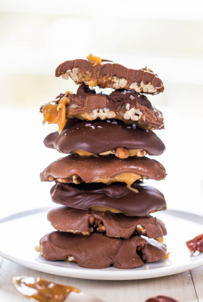 Chocolate Chip Turtle Cookies - Averie Cooks