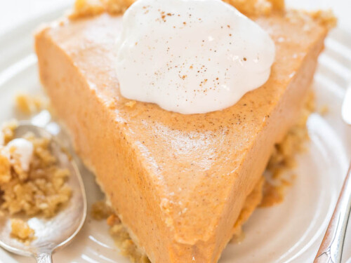 Easy Pumpkin Ice Cream Pie - Averie Cooks