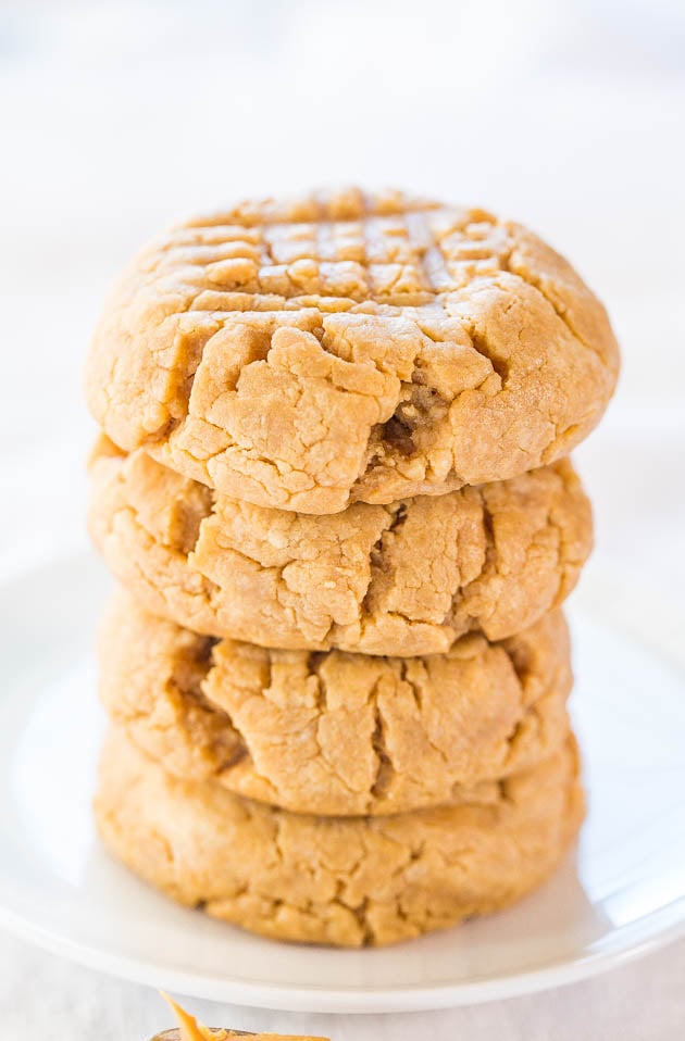 Easy 4-Ingredient Perfect Peanut Butter Cookies 