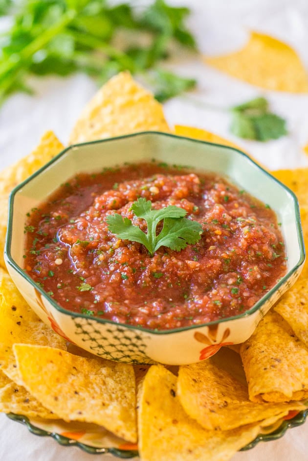 How to make homemade salsa to serve with corn chips