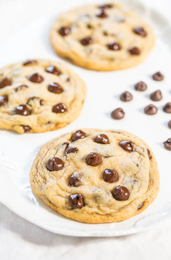 Hershey's Soft and Chewy Chocolate Chip Cookies - Averie Cooks