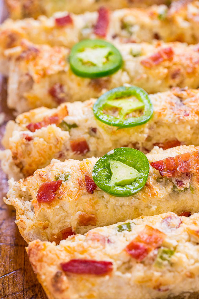 Easy Jalapeno Bacon Cheese Bread - Super cheesy, ready in 30 minutes, a gameday and crowd favorite that'll be devoured fast!! BACON makes everything BETTER!!