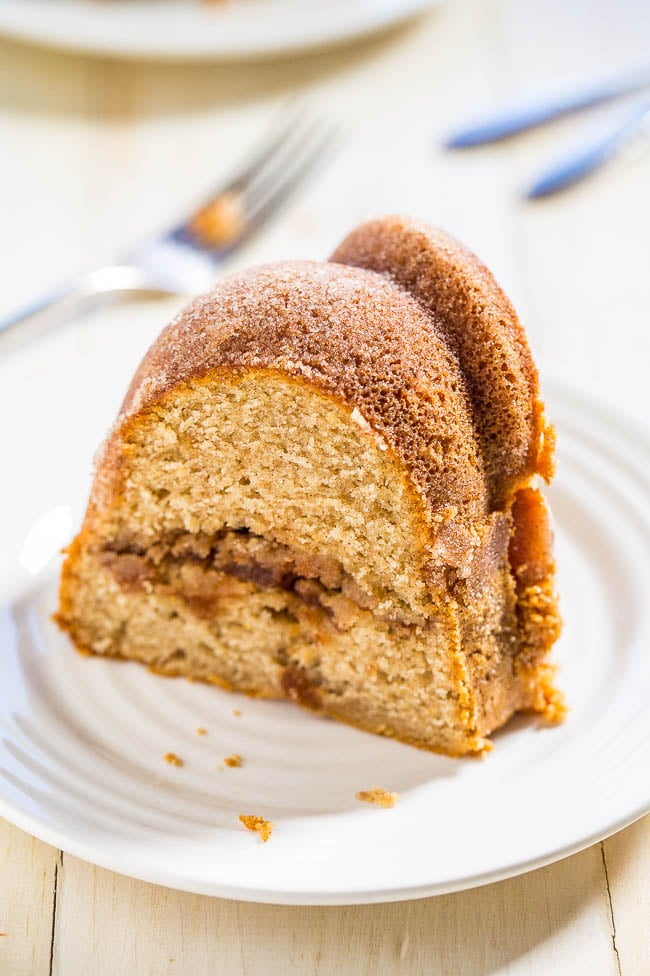 Snickerdoodle Cake - A cinnamon-sugar filling runs through the center of this soft, buttery cake that's also coated with cinnamon-sugar!! Everyone loves this easy cake that tastes like snickerdoodle cookies!!
