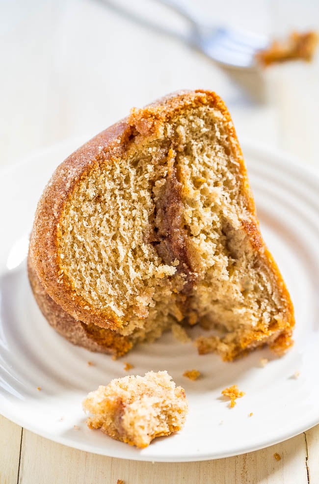 Snickerdoodle Cake - A cinnamon-sugar filling runs through the center of this soft, buttery cake that's also coated with cinnamon-sugar!! Everyone loves this easy cake that tastes like snickerdoodle cookies!!