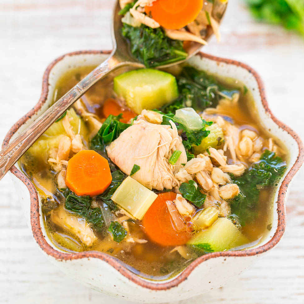 Favorite Slow Cooker Chicken Vegetable Soup Recipe That S Healthy Recipe Chicken Vegetable Soup Recipes Vegetable Soup Recipes Slow Cooker Soup