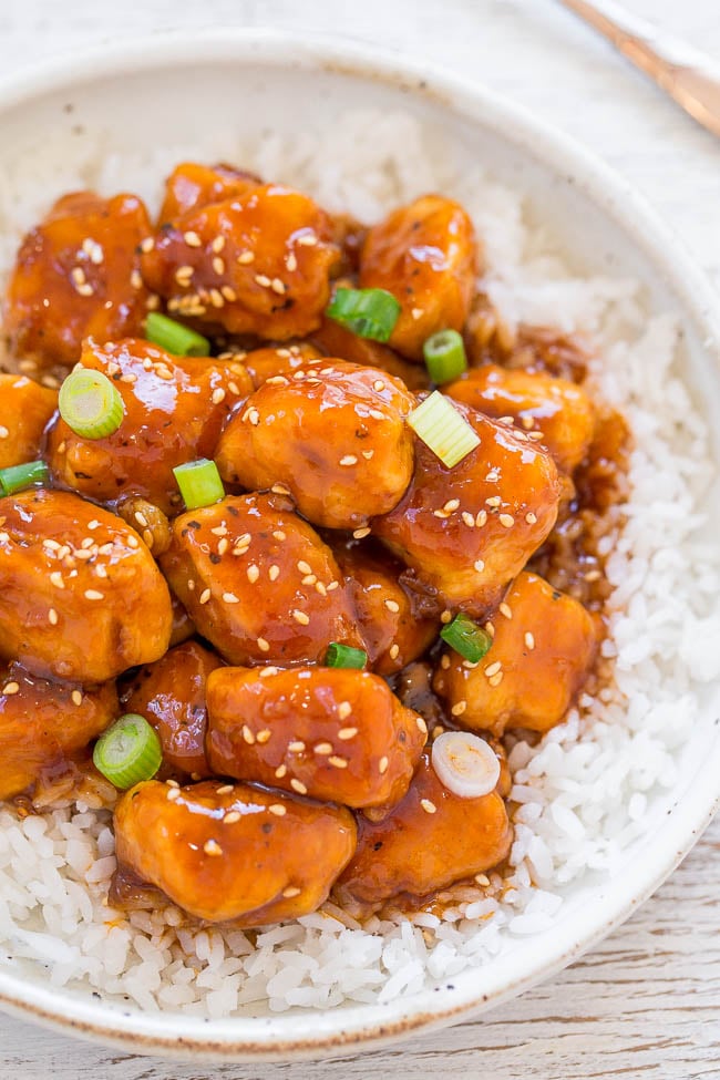 Chinese Sweet and Sour Chicken — This sweet and sour chicken recipe takes just 15 minutes to make and tastes way better than takeout. Perfect for a weeknight dinner! - Easy 15-Minute Sweet And Sour Chicken