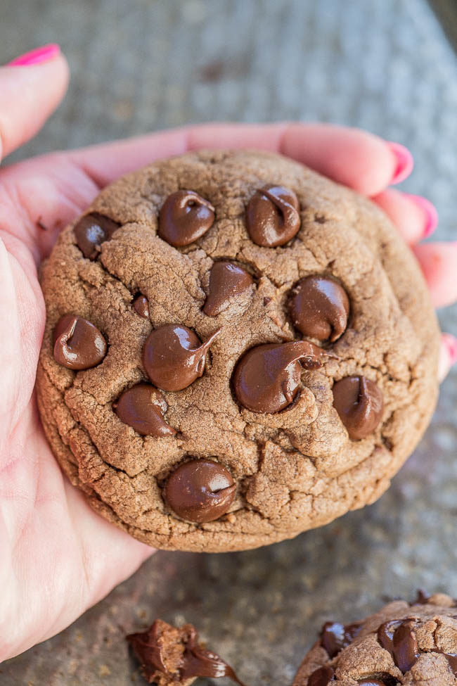 Soft and Chewy Nutella Chocolate Chip Cookies - Pillowy SOFT thanks to the NUTELLA and loaded with chocolate in every bite!! EASY cookies you have to make!!