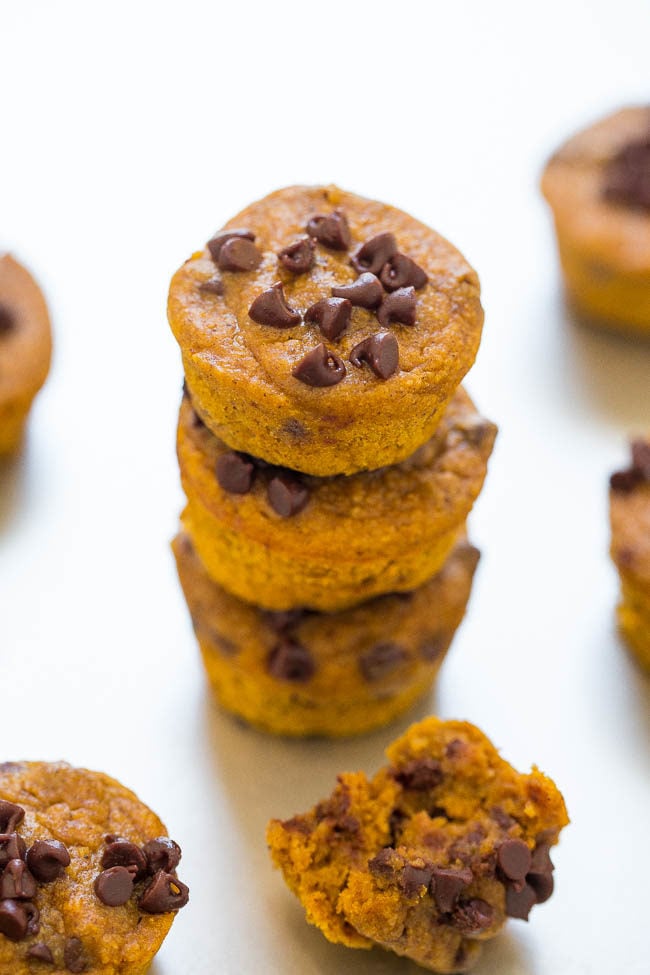 Mini Flourless Pumpkin Chocolate Chip Blender Muffins
