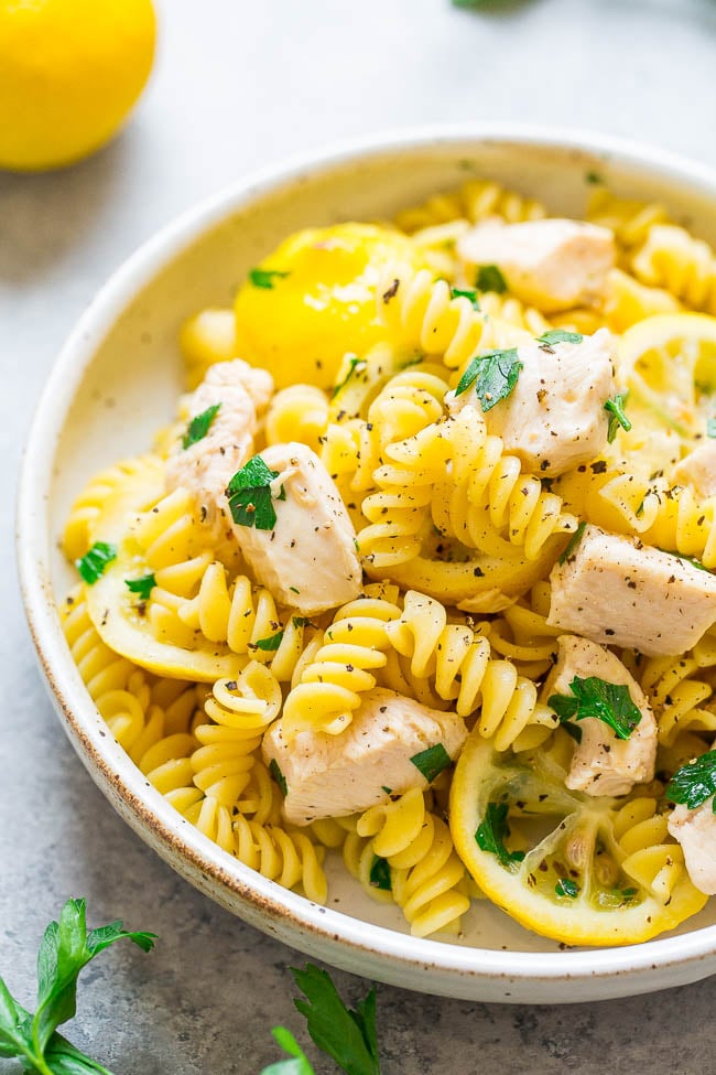 One-Bag Lemon Chicken and Pasta - An EASY lemon chicken and pasta recipe that's family-friendly and perfect for busy weeknights!! Everything cooks in ONE bag! The chicken is juicy, the pasta is tender, and cleanup is a breeze!!