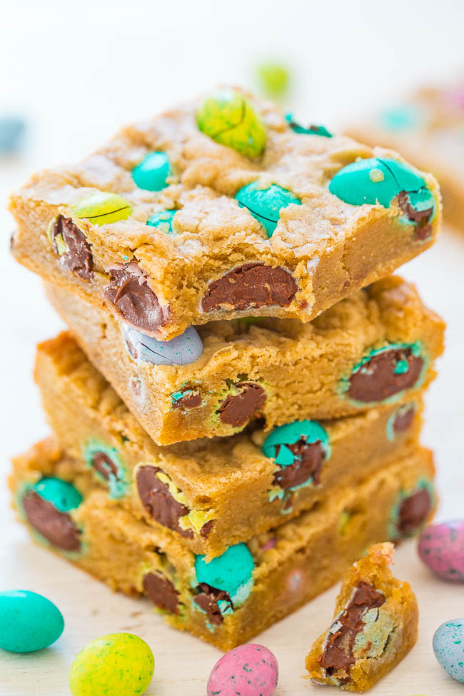 Easter Egg Blondies - Fast, EASY, super soft, and loaded with chocolate M&M Eggs galore!! Definitely my favorite type of Easter eggs! SAVE this recipe for your leftover Easter candy!!