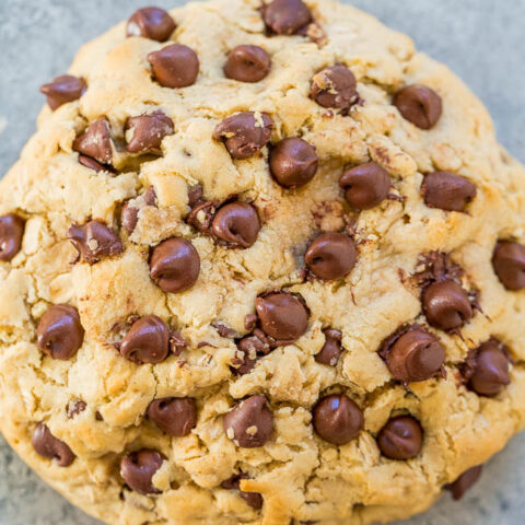 One-Bowl, No-Mixer, Extra-Large Oatmeal Chocolate Chip Cookie 