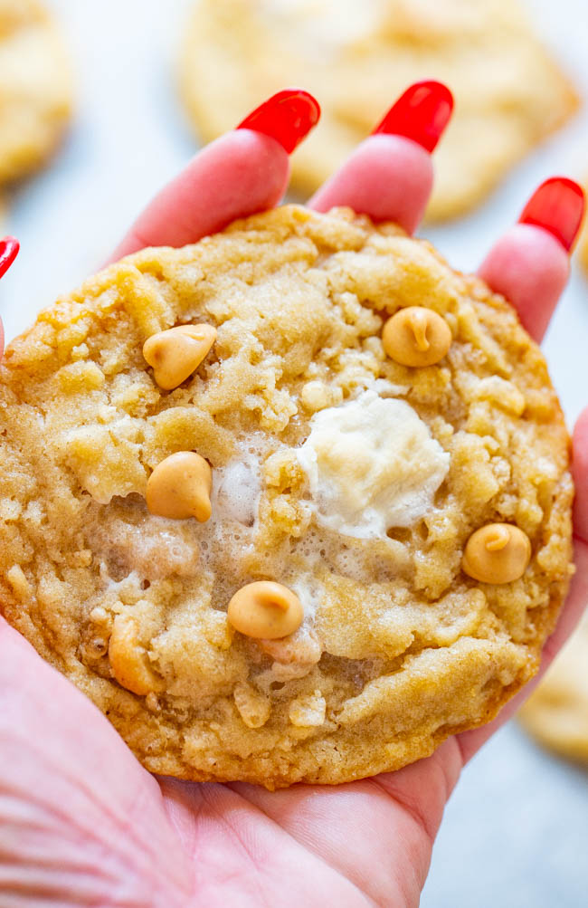 Fluffernutter Cookies - Soft, supremely CHEWY cookies that are loaded with marshmallows, peanut butter chips, and crispy rice cereal!! If you love lots of TEXTURE in your cookies, these are the cookies for you!!