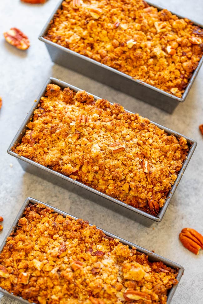 Mini Crumble Topping Pumpkin Bread - Super soft, tender, moist pumpkin bread with a pecan crumble topping!! The mini loaves are EASY, brimming will fall flavors, totally IRRESISTIBLE, and perfect for entertaining or gift-giving!!