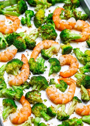 10-Minute Lemon Butter Shrimp and Broccoli - An EASY and healthy meal that's ready in no time, made on ONE sheet pan, and full of FLAVOR!! Perfect for quick lunches and busy weeknights!!
