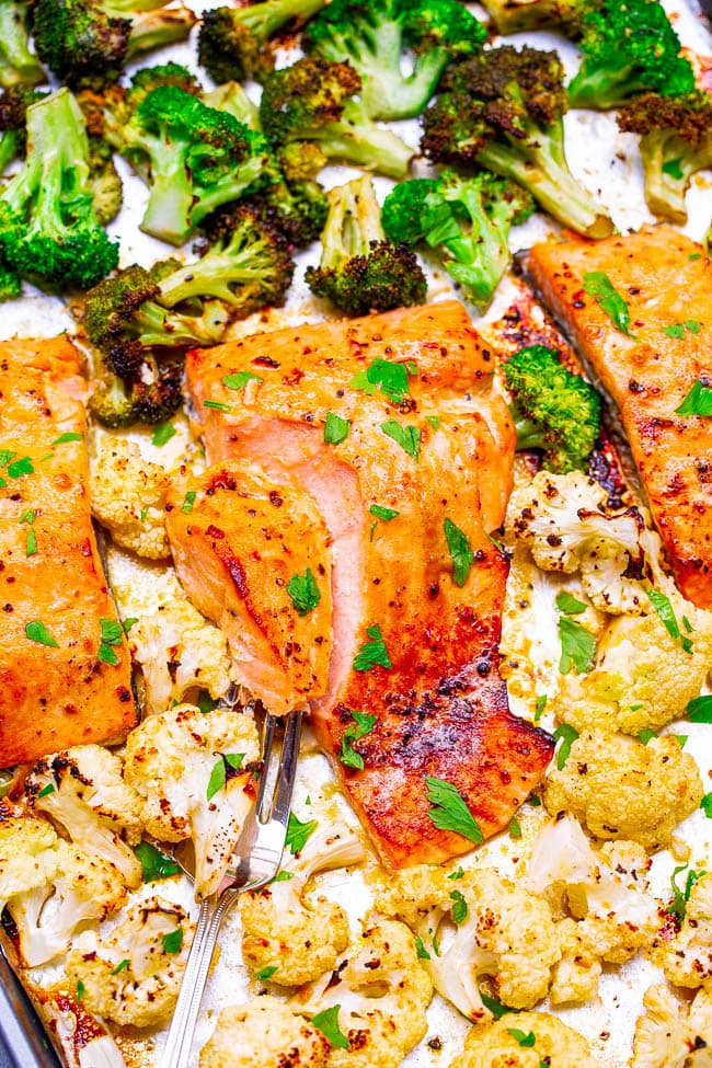 10-Minute Sheet Pan Dijon Lemon Salmon and Vegetables – Juicy salmon and crisp-tender vegetables coated with a buttery Dijon honey lemon sauce for an explosion of FLAVOR!! So EASY and ready so FAST!!