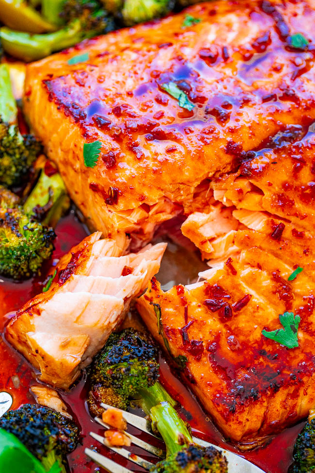 Sheet Pan Asian Salmon and Broccoli - An EASY recipe that only uses 7 ingredients, is ready in 20 minutes, and tastes way BETTER than salmon you'd get in a fancy restaurant!! IMPRESS your family and friends with this FOOLPROOF recipe!!