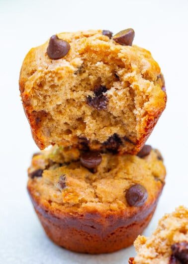 Peanut Butter Banana Chocolate Chip Muffins - Loaded with rich peanut butter and banana flavor and studded with chocolate in every bite!! This FAST and EASY muffin recipe is one bowl, no mixer, and perfect for those ripe bananas you have!!