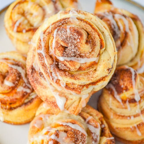Pumpkin Spice Cruffins - What you get when you marry a croissant with pumpkin spice and bake it in a muffin pan!! The EASIEST recipe that uses just a handful of convenience ingredients, ready in 20 minutes, and perfect for pumpkin season!!