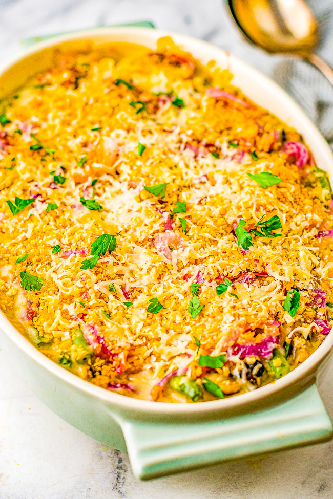 Best Green Bean Casserole - A healthier, modern, fresher take on classic green bean casserole! No processed soups nor canned ingredients and instead made with fresh green beans, mushrooms, red onions, and a cheesy crispy breadcrumb topping that will have the whole family going back for seconds! Put this on your Thanksgiving, Christmas, and holiday entertaining menus!