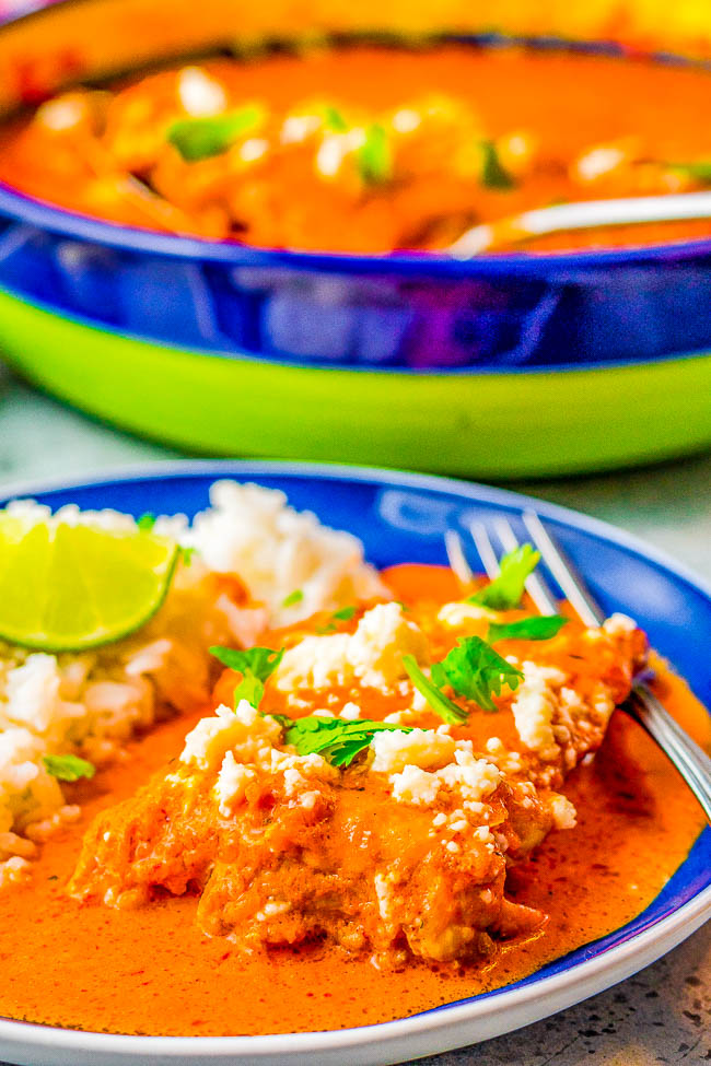 Creamy Saucy Chipotle Chicken - When you're in the mood for rich layers of flavor from chipotle sauce and roasted garlic-infused olive oil, this EASY skillet chicken recipe is PERFECT! There's lots of creamy chipotle sauce that's just begging to be sopped up in this family favorite Mexican-inspired recipe!