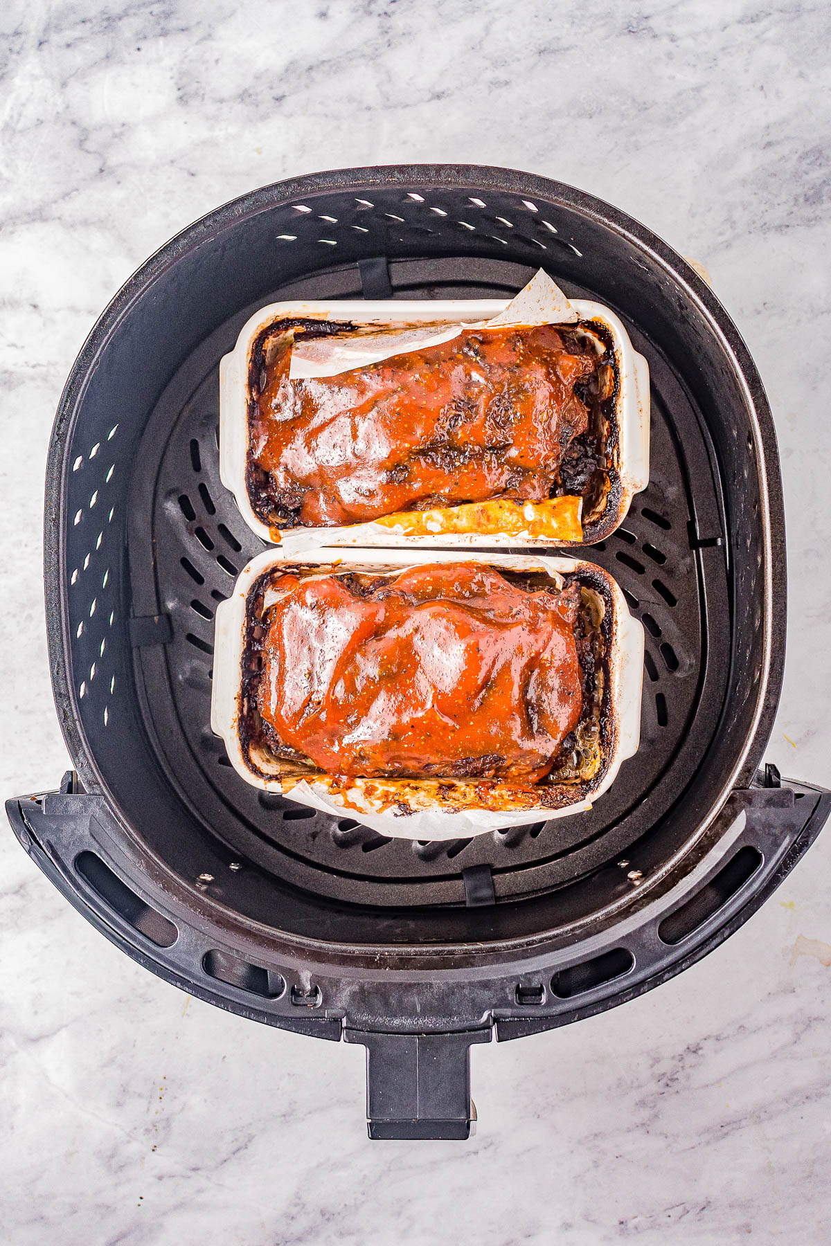 Cracker Barrel Meatloaf – This Cracker Barrel meatloaf copycat is tender, juicy, made with the restaurant’s secret ingredients, glazed to tangy-sweet perfection, and sure to become a family FAVORITE comfort food dinner recipe! Air fryer AND oven baking options provided.