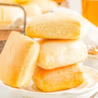 Texas Roadhouse Rolls on a plate.