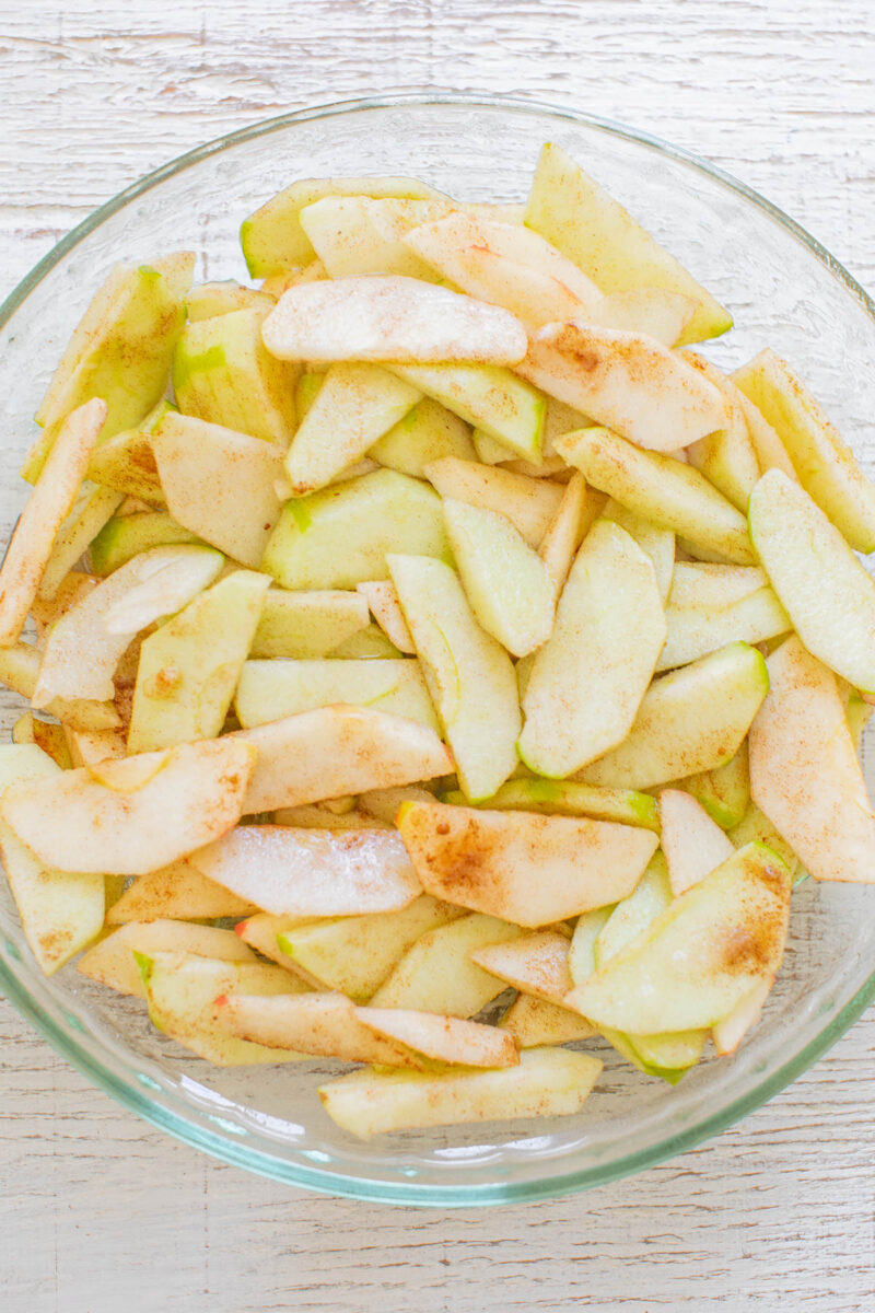 Easy Crustless Apple Pie - Averie Cooks