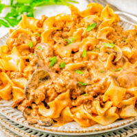 A plate of ground beef stroganoff.