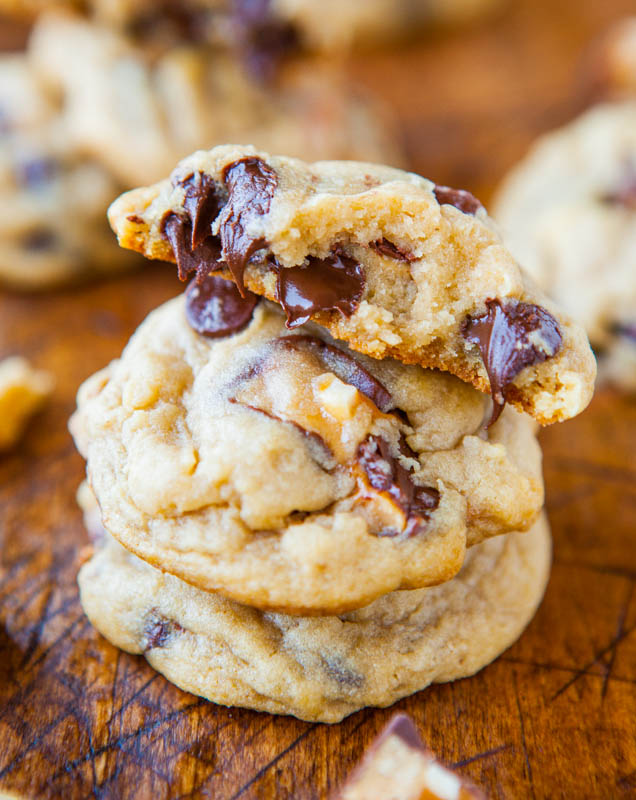 Soft and Chewy Snickers Chocolate Chip Cookies averiecooks.com Soft and Chewy Snickers Cookies — Soft, moist, and tender in the interior with perfectly chewy edges! Calling all Snickers candy bar fans, these are for you! Save this recipe when you have extra candy on hand from Halloween or the holidays!